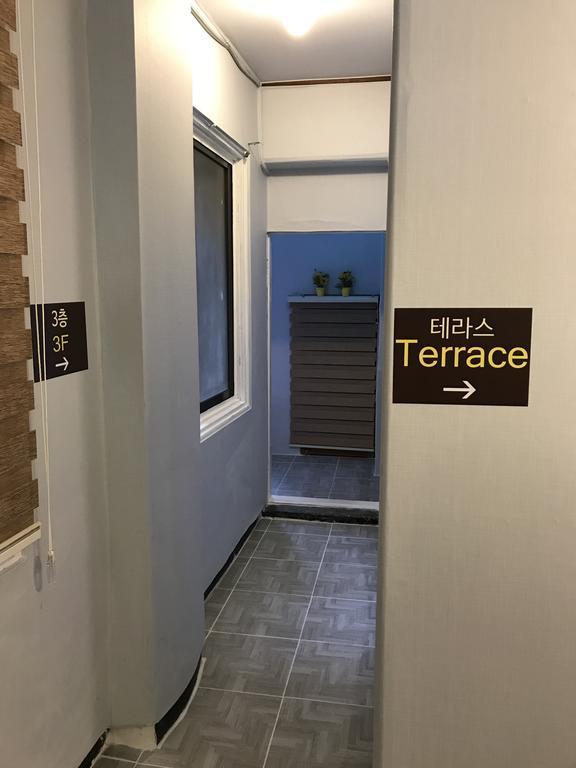24 Guesthouse Jongno Tower Seoul Exterior foto