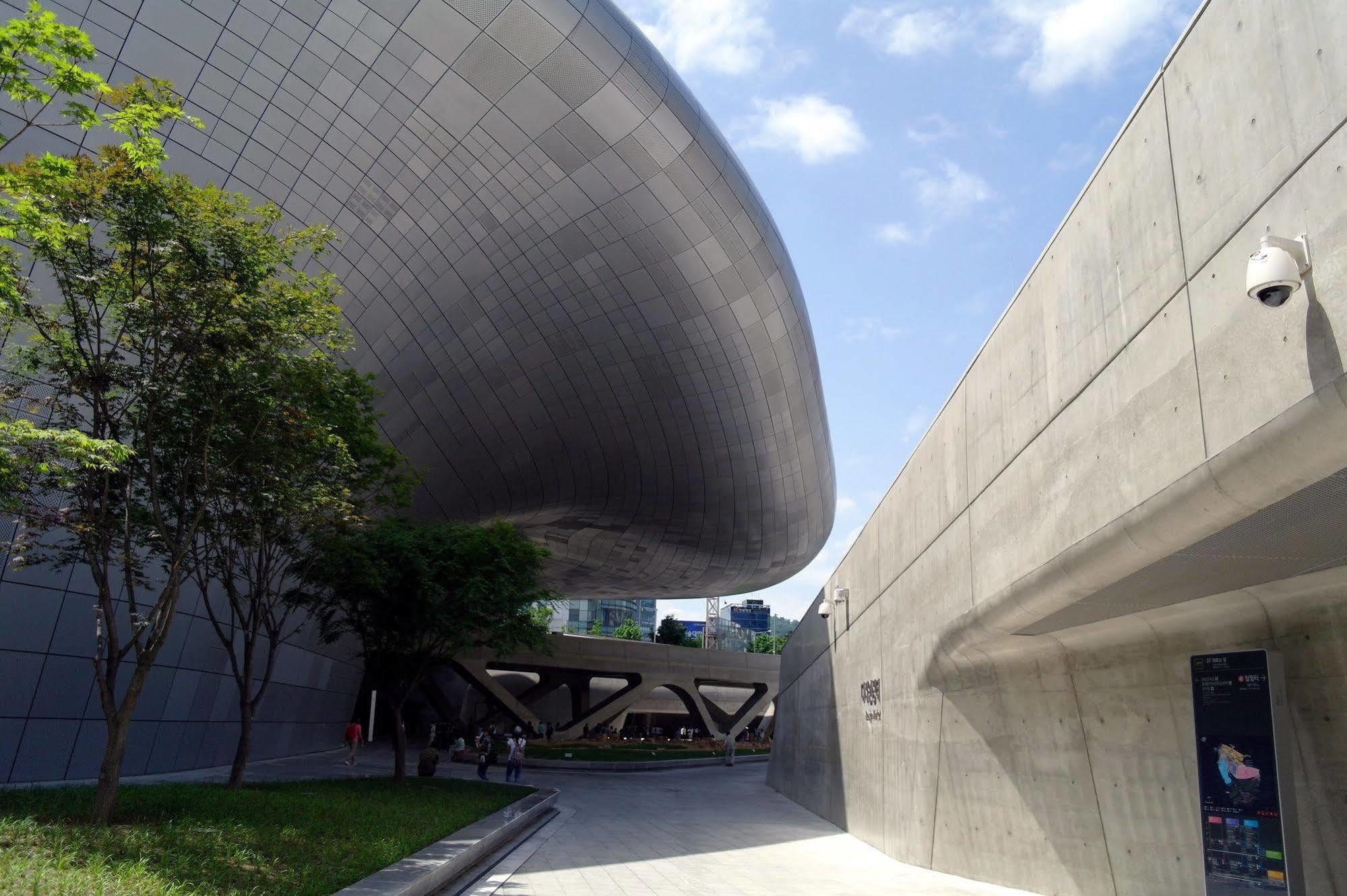 24 Guesthouse Jongno Tower Seoul Exterior foto