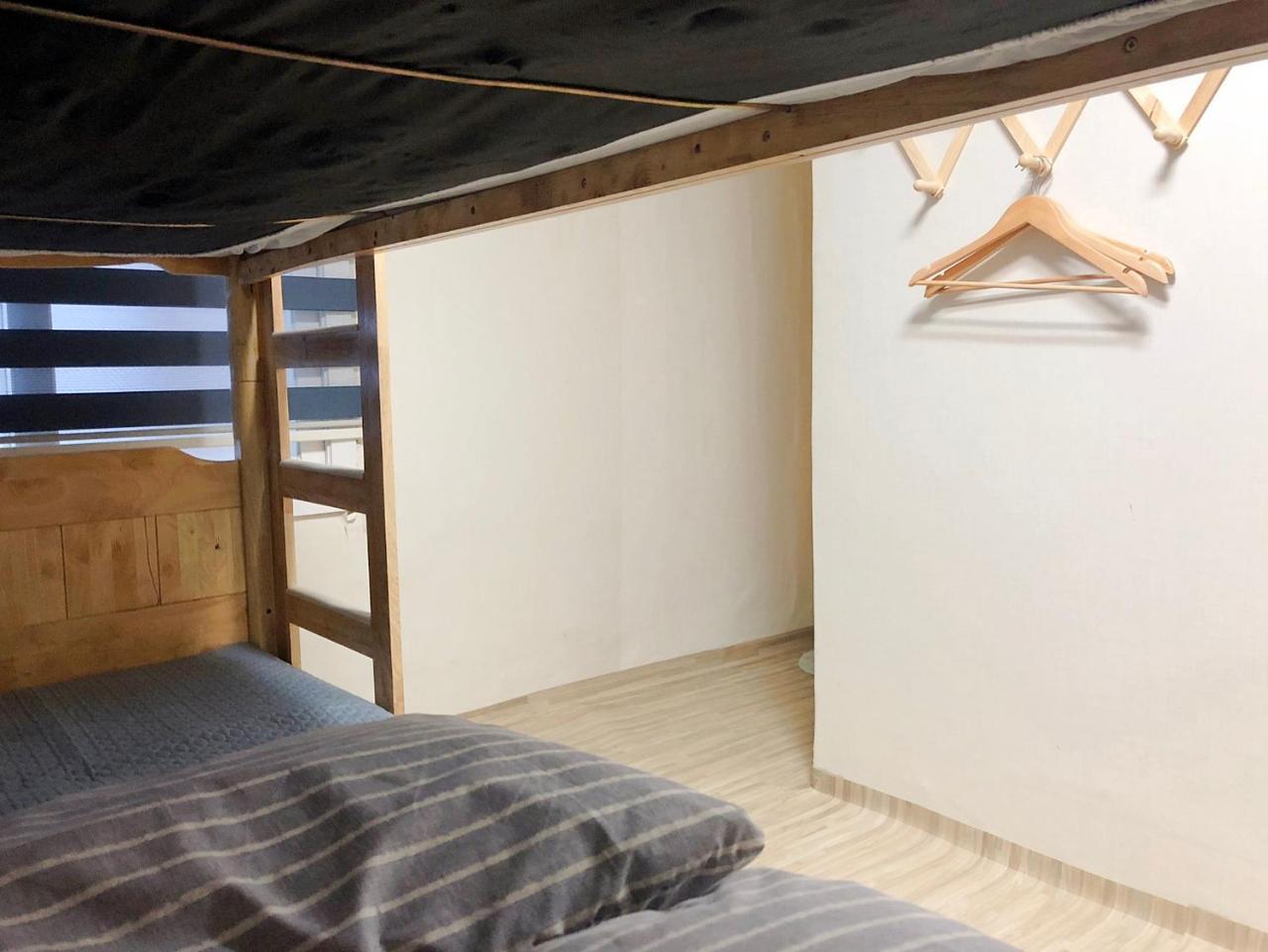 24 Guesthouse Jongno Tower Seoul Exterior foto